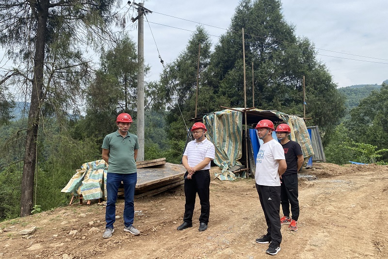 ºúÏÔÃ÷´ø¶Óµ½ÔÚ½¨ÏîÄ¿¿ªÕ¹½ÚǰÇå¾²¼ì²é